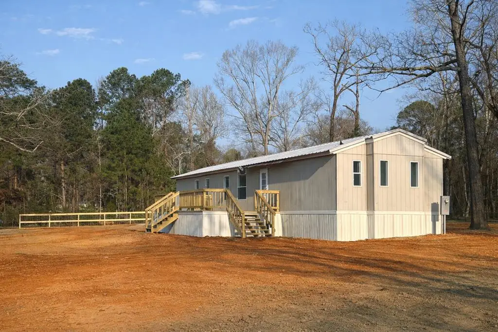 918 Ireland, Milam, TX 75948 - #1