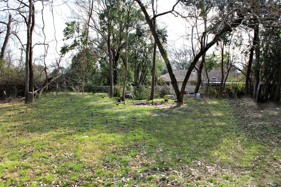 668 N Bowie, Jasper, TX 75951 - #2