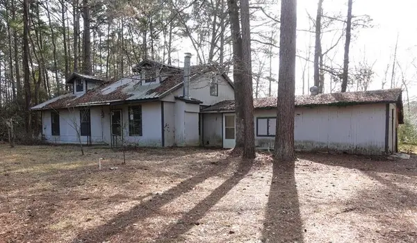 191 County Road 5598, Etoile, TX 75944