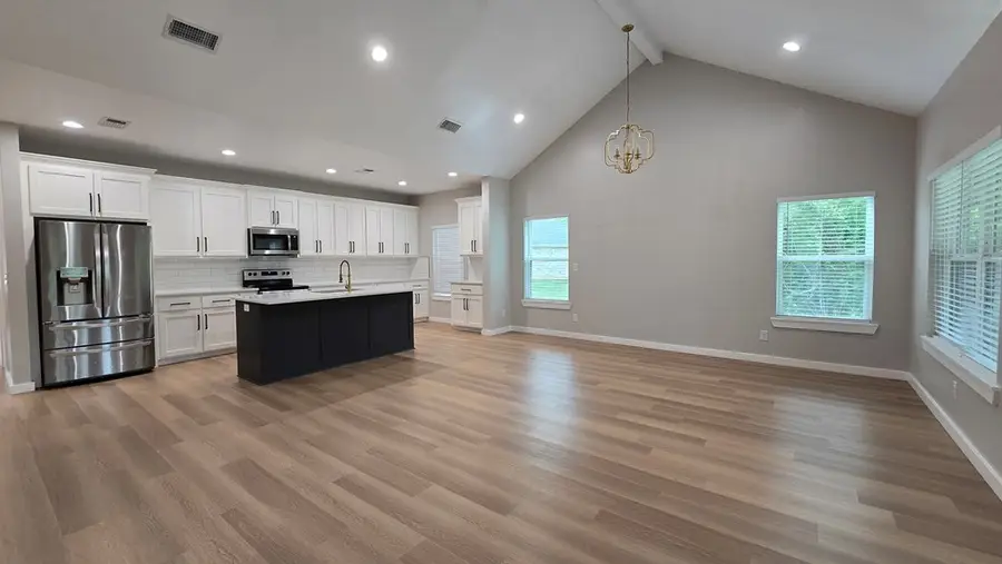 131 Winchester Place, Lufkin, TX 75904 - Image #3