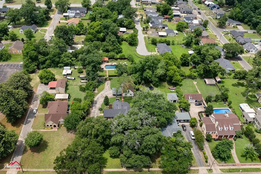 1010 S Main St, Henderson, TX 75654 - Image #3