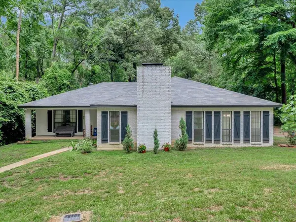 2600 Dogwood Street, Nacogdoches, TX 75965