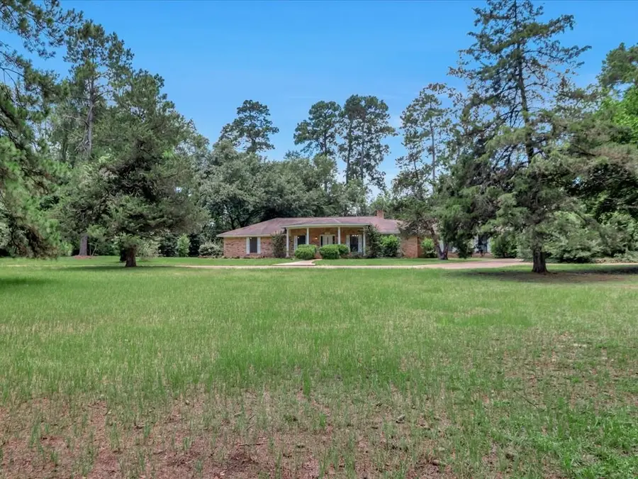 2423 Tanglewood Circle, Nacogdoches, TX 75961 - Image #3