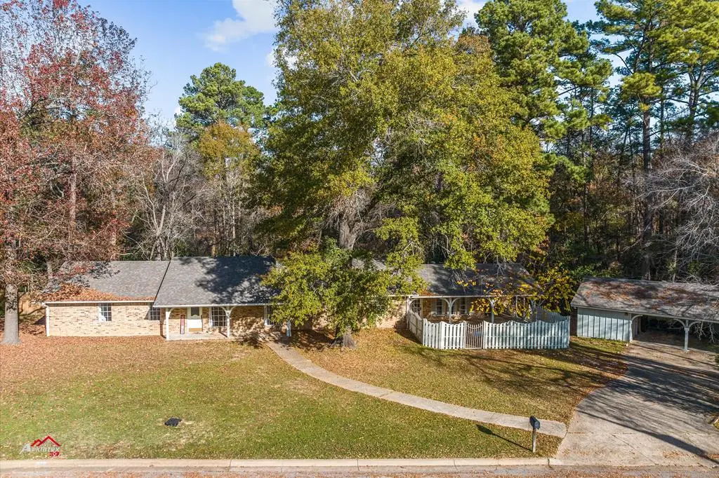 307 Sundown Trail, Henderson, TX 75654 - Image #1