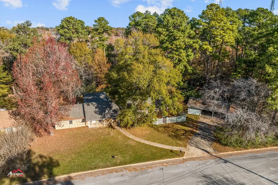 307 Sundown Trail, Henderson, TX 75654 - Image #2