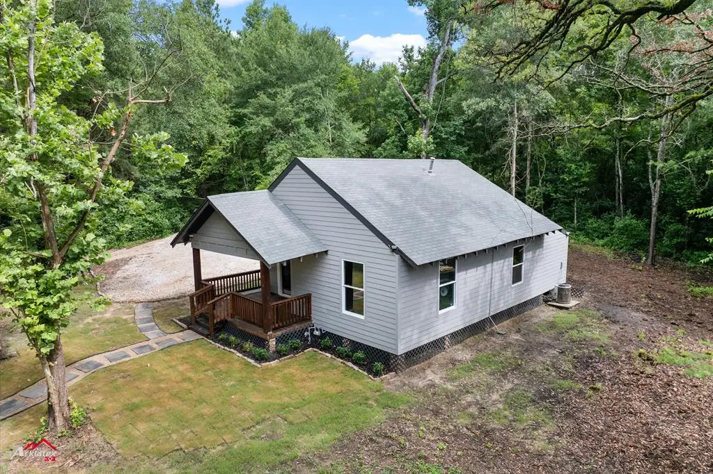 200 Jenkins St, Henderson, TX 75652 - Image #1