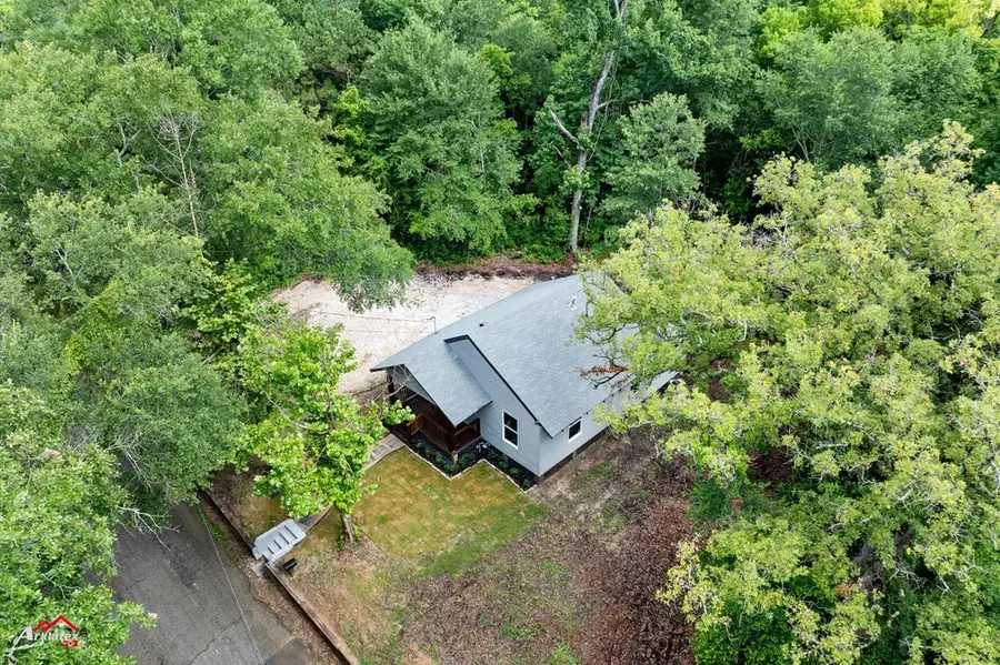 200 Jenkins St, Henderson, TX 75652 - Image #2