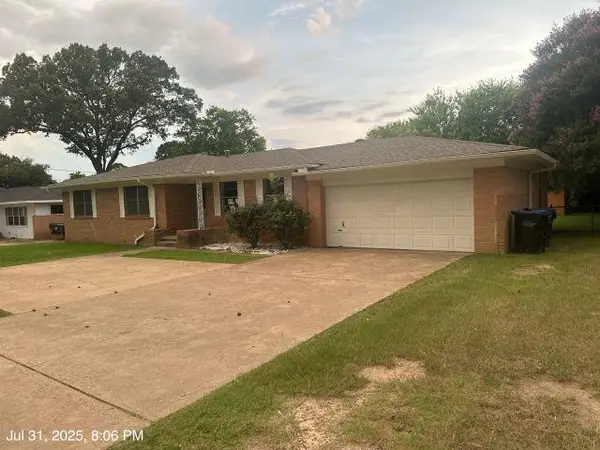 2205 Pine Tree Rd, Longview, TX 75604