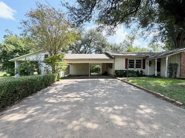 206 N 9th Street, Crockett, TX 75835 - #3