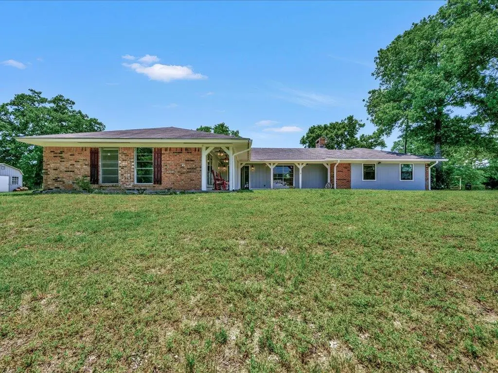 339 Bradshaw Lane, Garrison, TX 75946 - Image #1