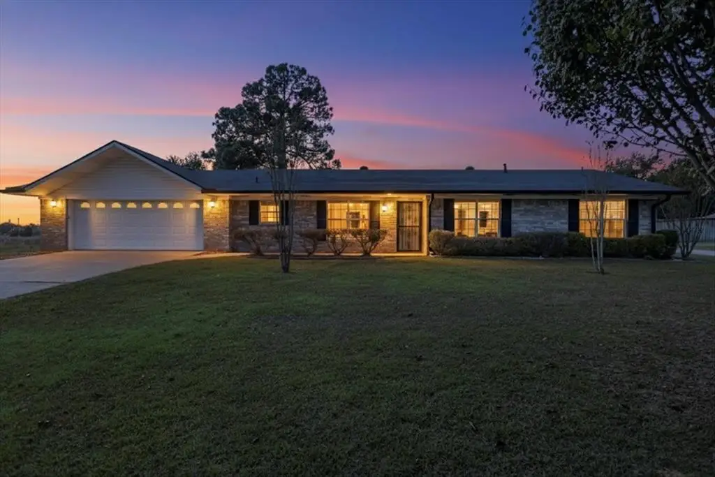 1308 S Evenside St, Henderson, TX 75654 - Image #1