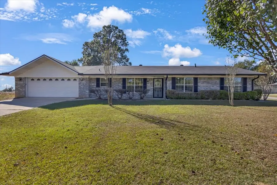 1308 S Evenside St, Henderson, TX 75654 - Image #2