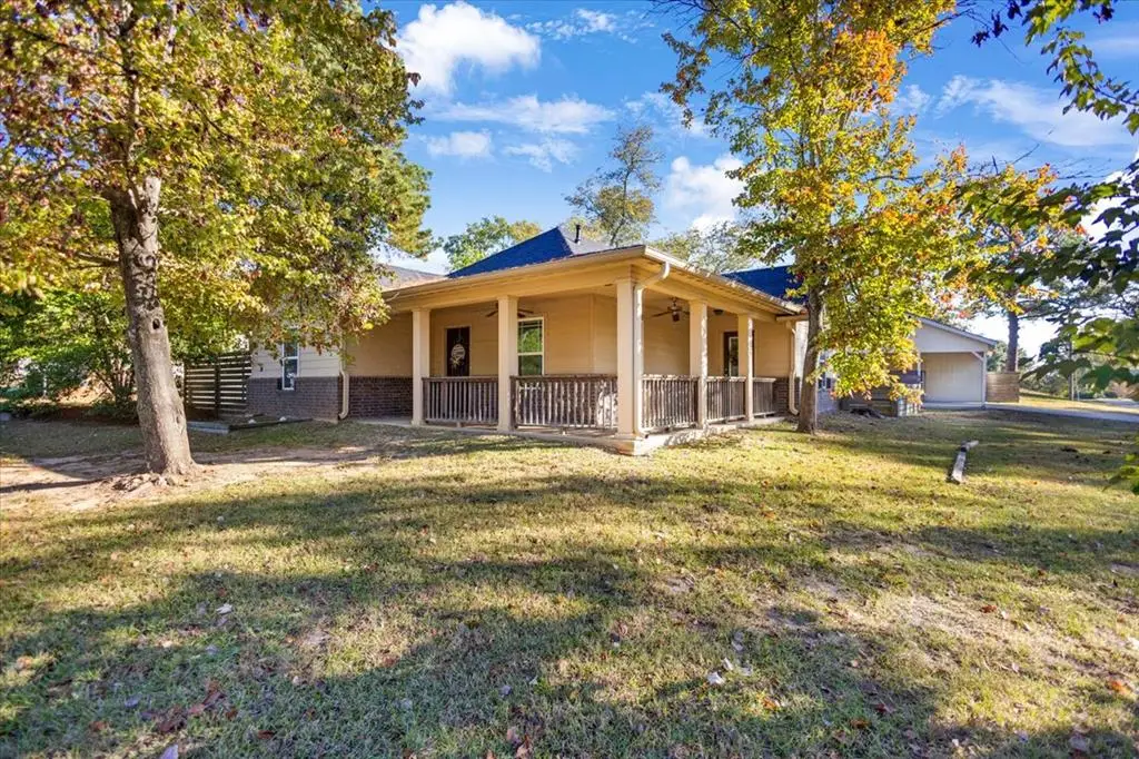 300 N Evenside St, Henderson, TX 75654 - Image #1