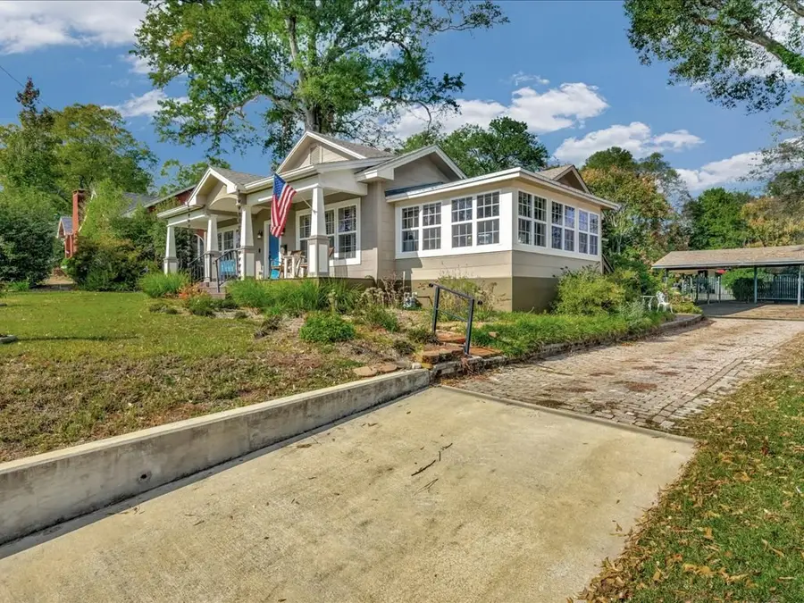 307 E Austin Street, Nacogdoches, TX 75965 - Image #3