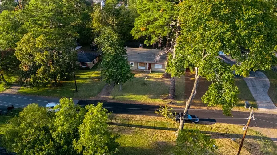 806 Newsom, Lufkin, TX 75904 - Image #3