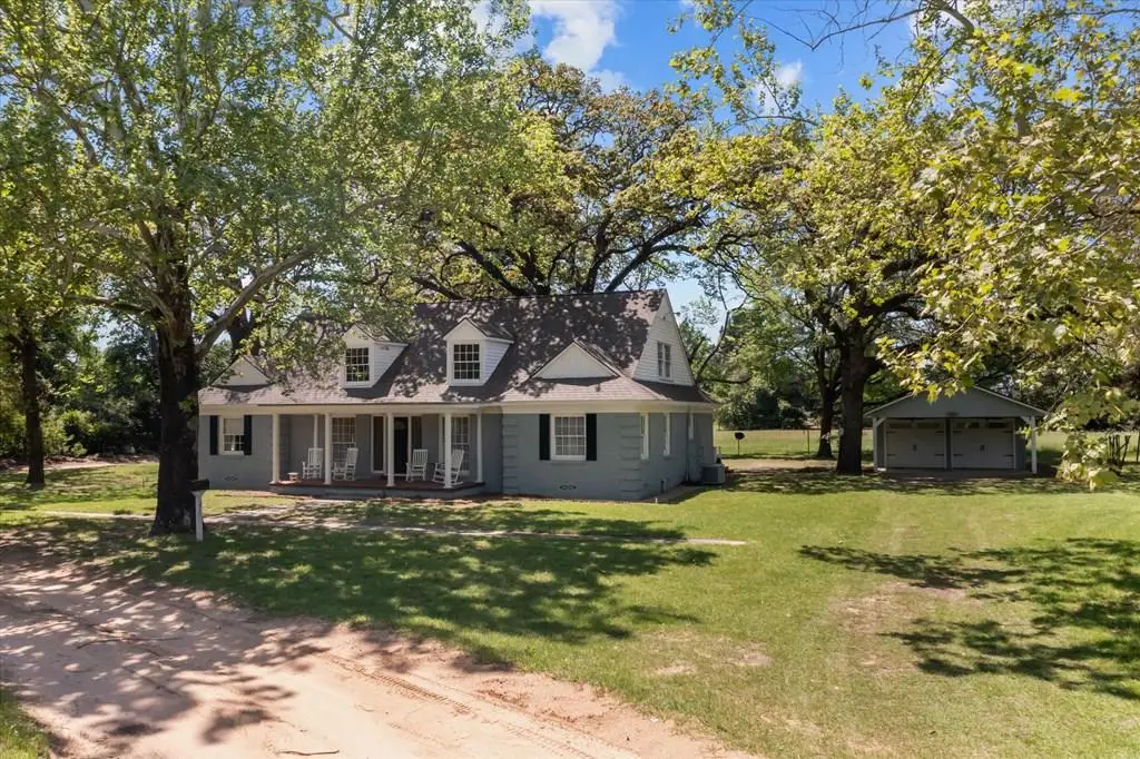 319 North Howard Street, Grapeland, TX 75844 - #1