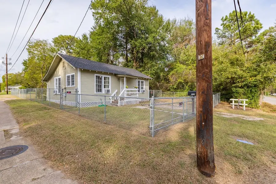 712 Hoo Hoo Ave, Lufkin, TX 75904 - Image #2