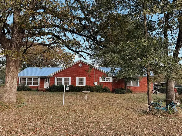 171 Allbritton Ln, Lufkin, TX 75901