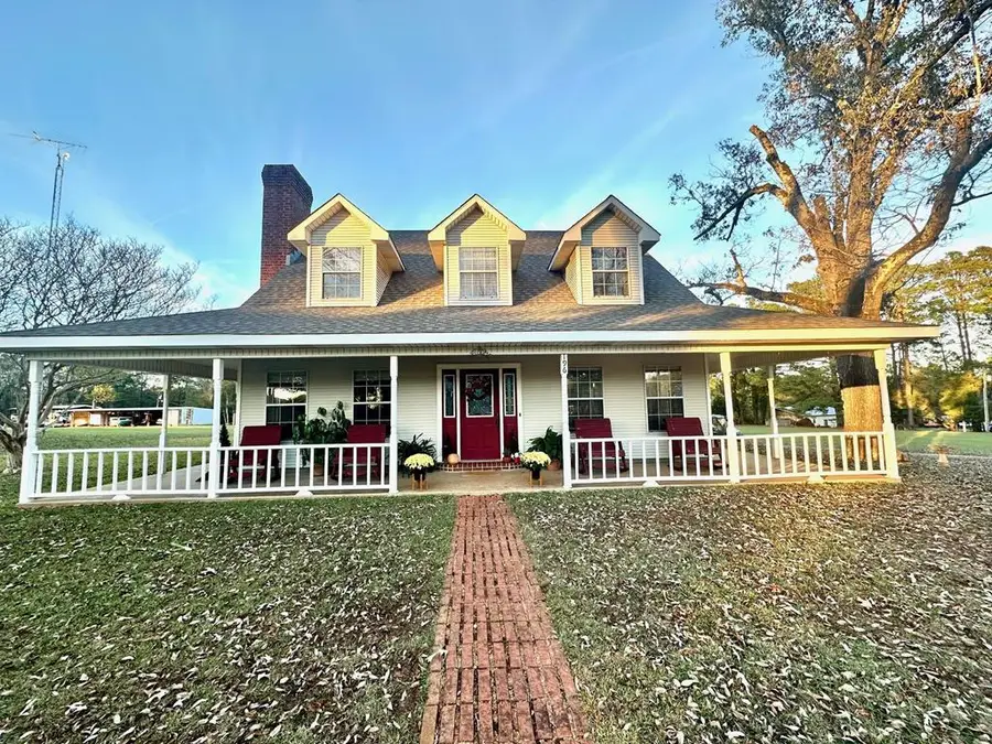 196 Smith Road, San Augustine, TX 75972 - Image #2