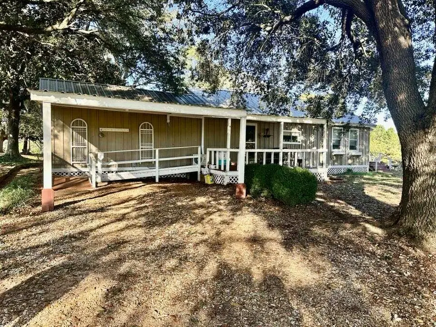 201 Smith Road, San Augustine, TX 75972 - Image #2