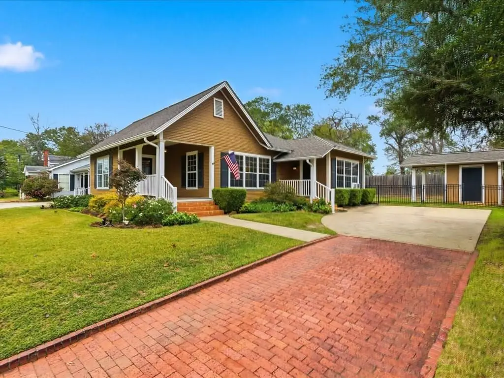 311 Bailey Avenue, Nacogdoches, TX 75961 - Image #1