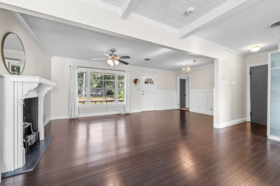 303 Meadowbrook Drive, Nacogdoches, TX 75964 - Image #3