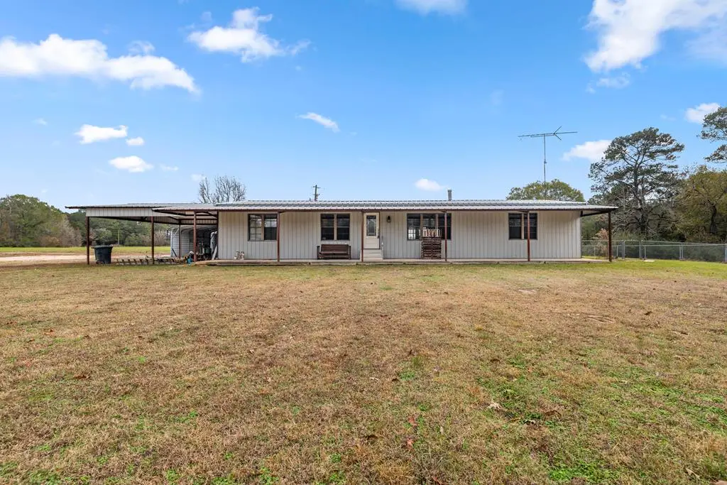 106 Cr 296, Garrison, TX 75965 - Image #1