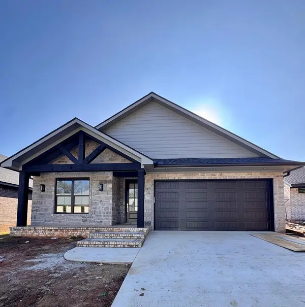 615 St Charles Place, Nacogdoches, TX 75961