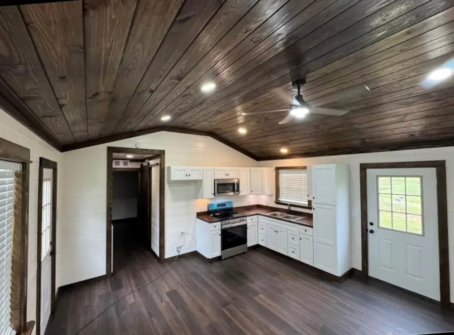 Address Withheld By Seller, Joaquin, TX 75954 - Image #3