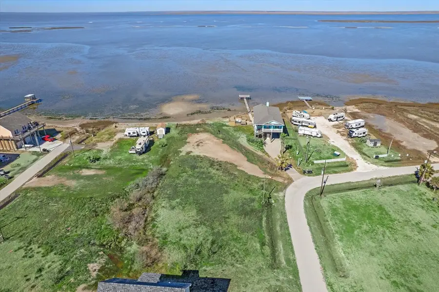 L8 1027 Rollover Circle, Gilchrist, TX 77617 - Image #3