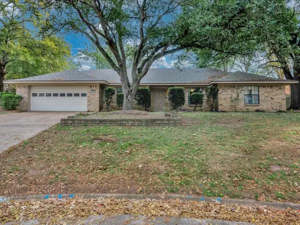 3304 Colonial Drive, Nacogdoches, TX 75965