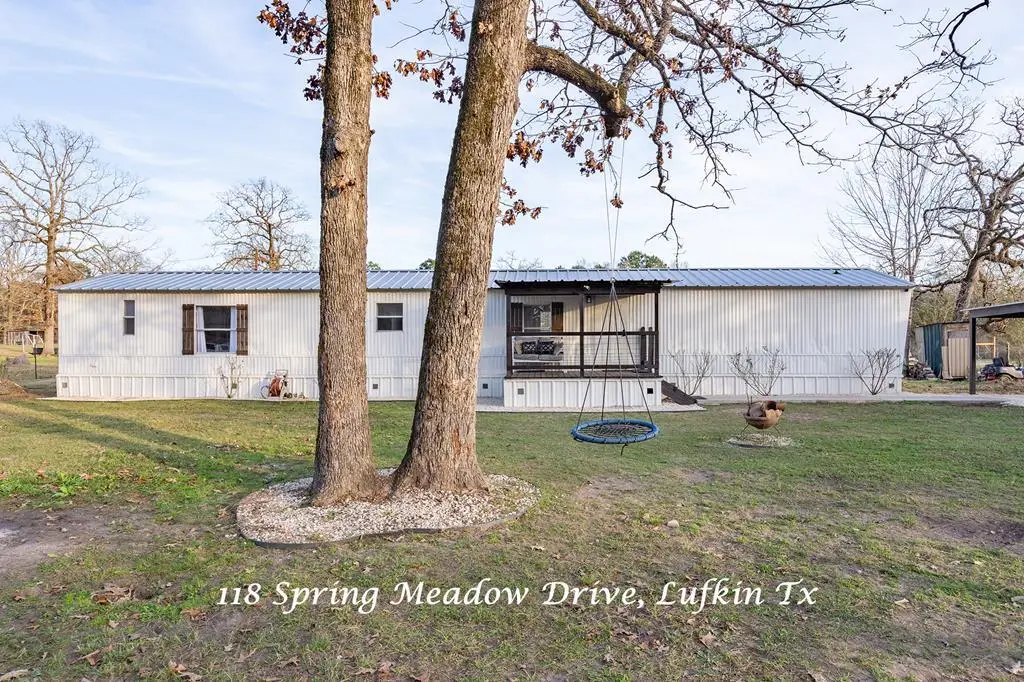 118 Spring Meadow Dr, Lufkin, TX 75901 - Image #1
