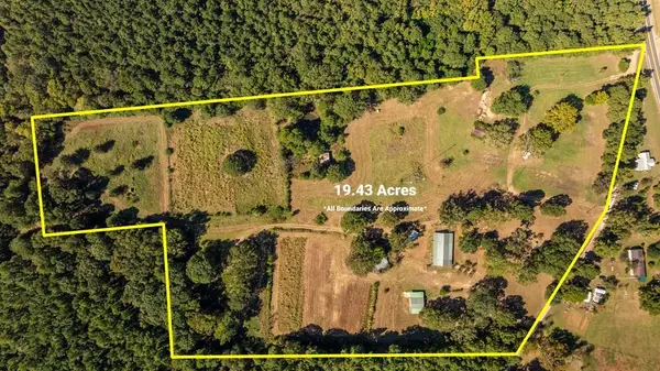 1341 Cr 256, San Augustine, TX 75972