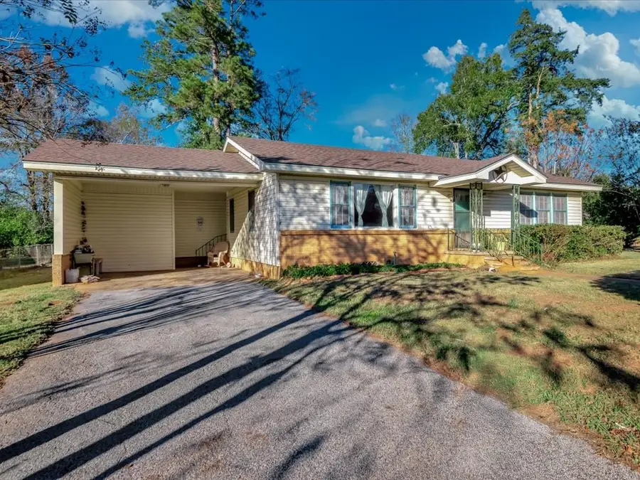 137 Dallas Street, Nacogdoches, TX 75965 - Image #3