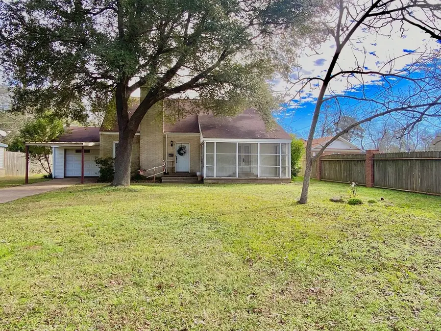 102 Gordon Drive, Crockett, TX 75835 - #2
