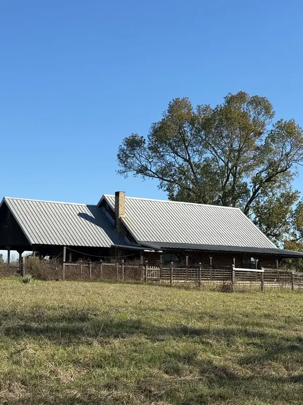 952 504 Cr 504, Nacogdoches, TX 76961