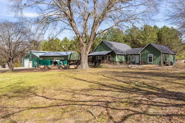2455 Cr 509, Nacogdoches, TX 75961