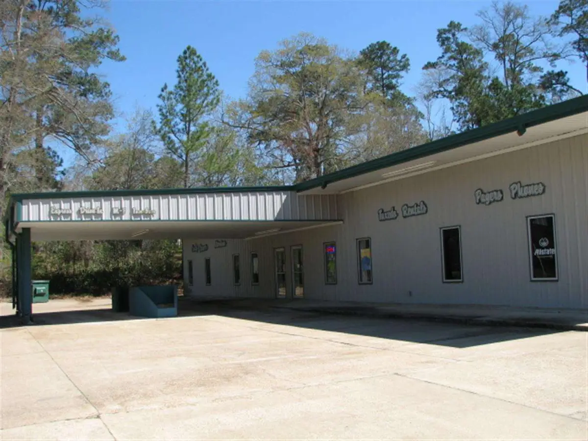 625 W Houston Street, Jasper, TX 75951 - #1