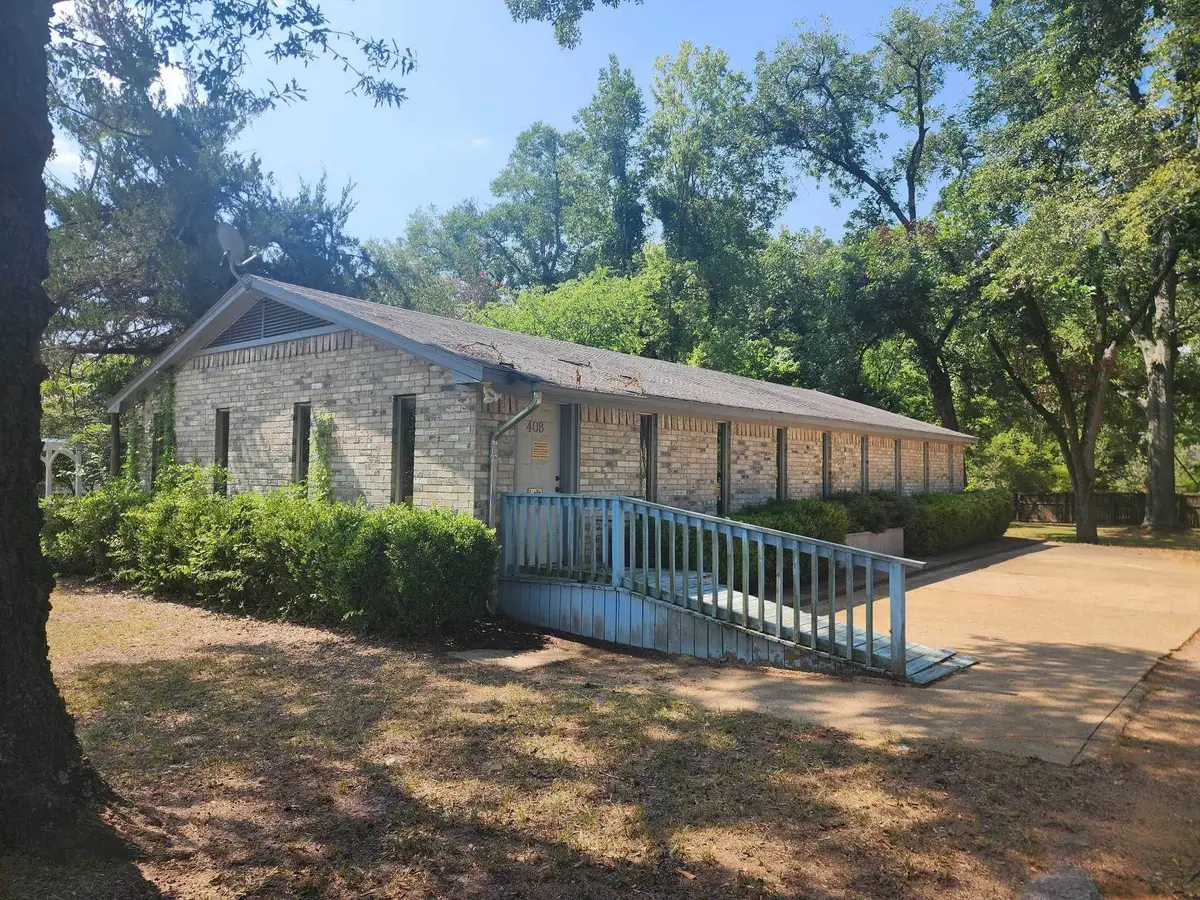 408 E Shelbyville, Center, TX 75935 - #1