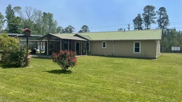 582 Johnson Drive, Hemphill, TX 75948