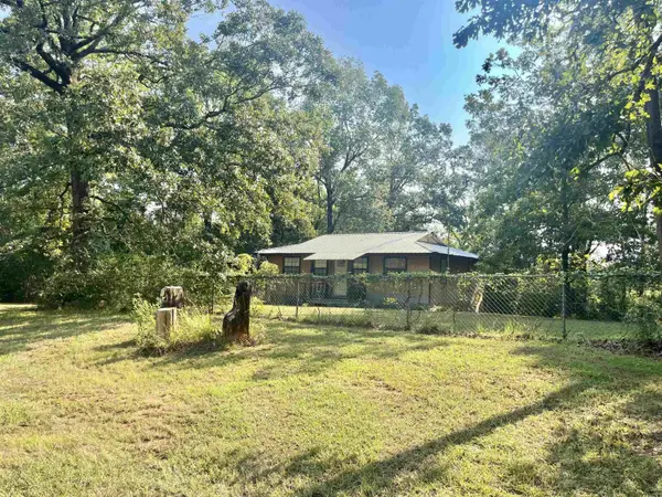 210 Palo Gaucho Crossing, Hemphill, TX 75948