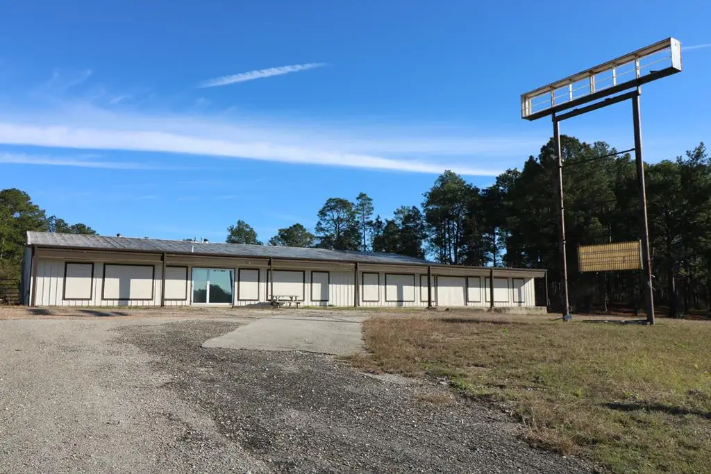 4190 Us Hwy 96 N, Jasper, TX 75951 - #1