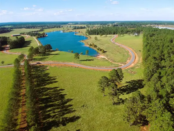 Lot 18 Lakeland Ranch, Hillister, TX 77624