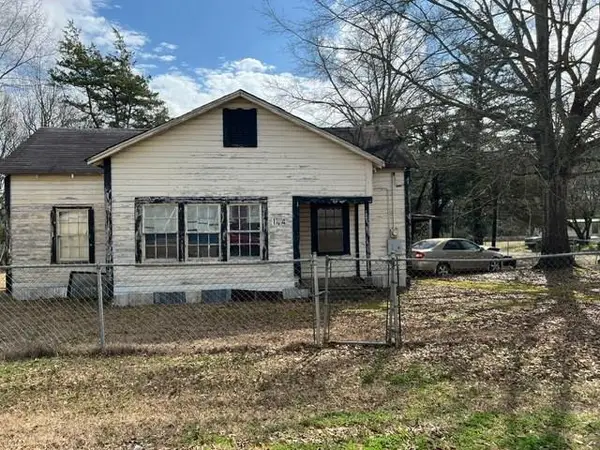 104 Pearl Street, TIMPSON, TX 75975