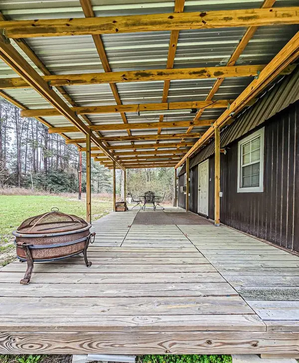 150 Rita Drive, Brookeland, TX 75931