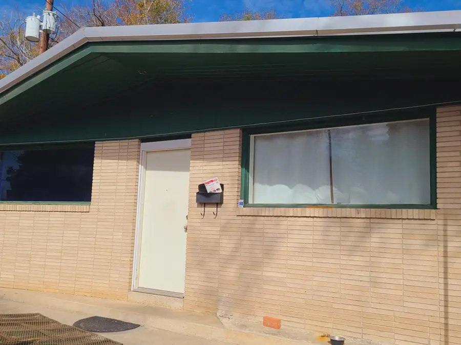 322 W Houston Street, Jasper, TX 75951 - #2