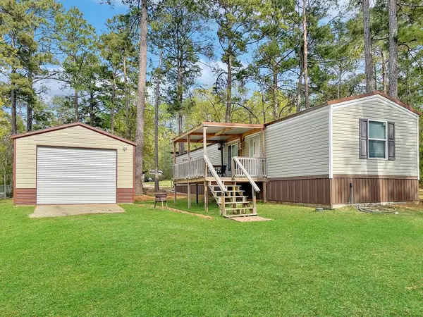 228 Bluejay Drive, Brookeland, TX 75931