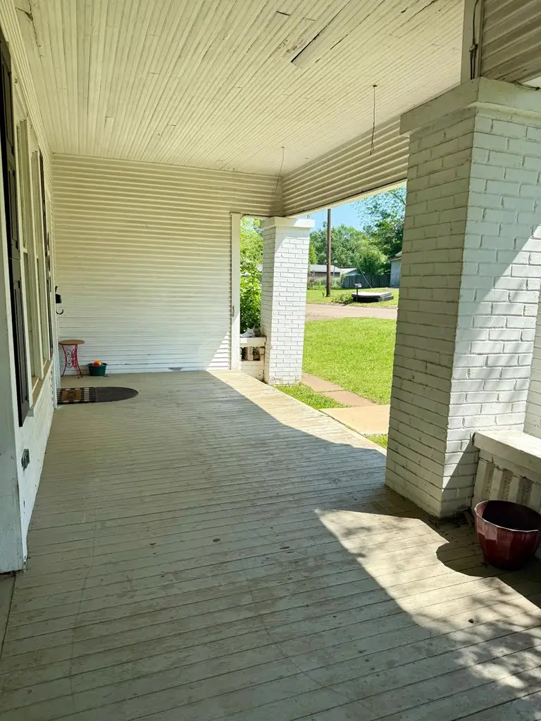 401 Cora Street, Center, TX 75935 - #2