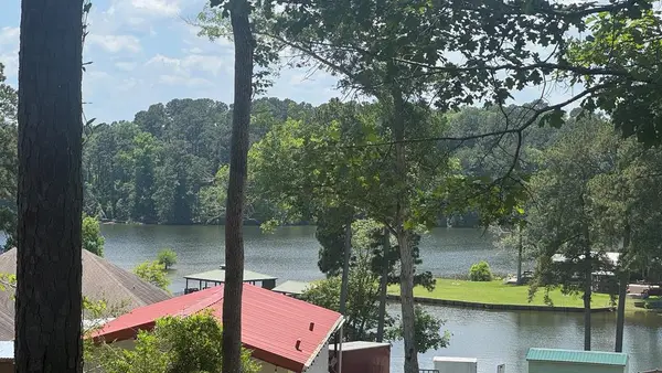 230 Crestwood Street, Hemphill, TX 75948