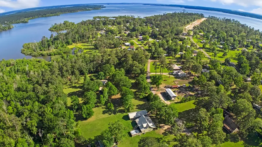 265 Cr 439 E, Bronson, TX 75930 - #2